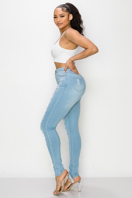 DISTRESSED SKINNY JEANS