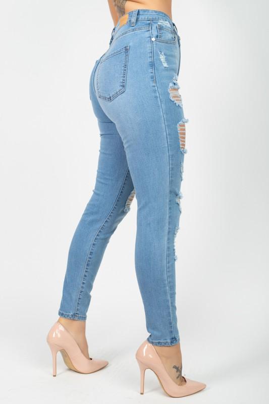 DISTRESSED SKINNY JEANS