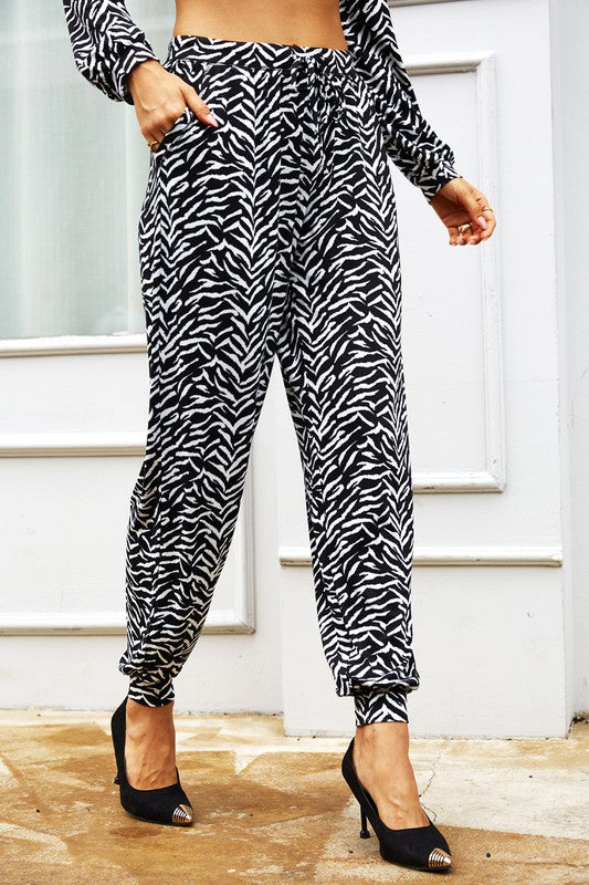 ZEBRA PRINT JOGGERS| CURVY