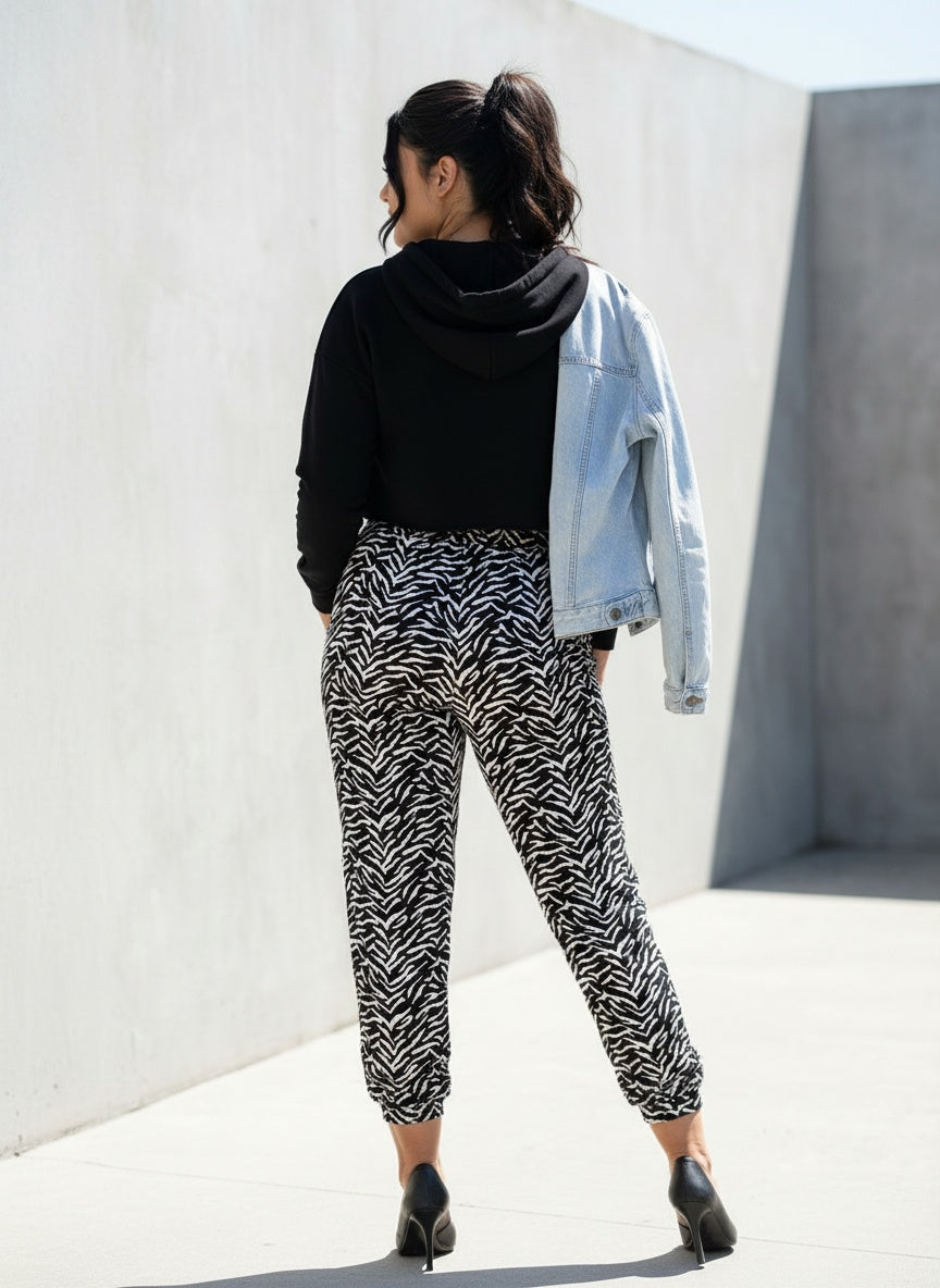ZEBRA PRINT JOGGERS| CURVY