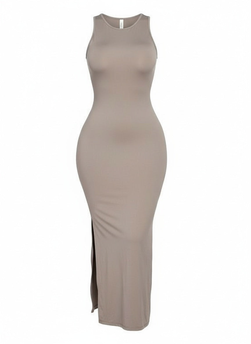 CUT CLOSE MAXI DRESS W/SIDE SPLITS